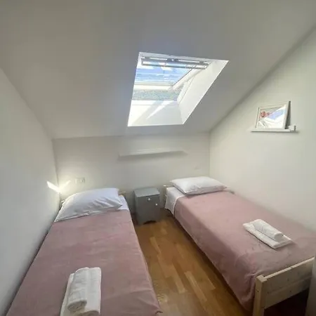 Lumina Apartment *