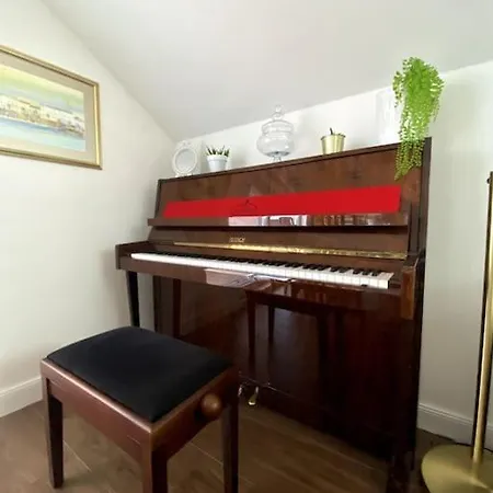 Lumina Apartment